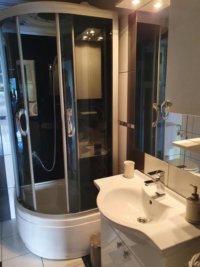 Apartman Luka Lejlighed Sinj Eksteriør billede