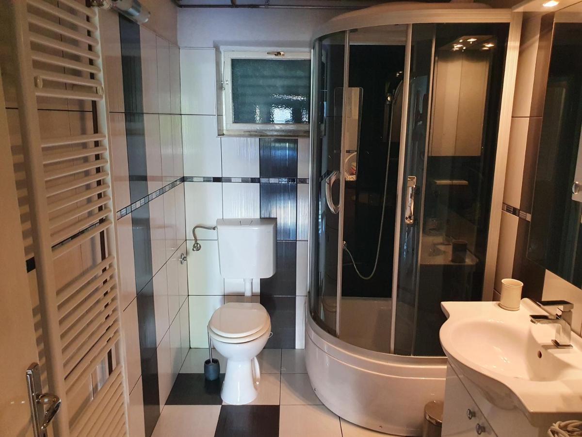 Apartman Luka Lejlighed Sinj Eksteriør billede